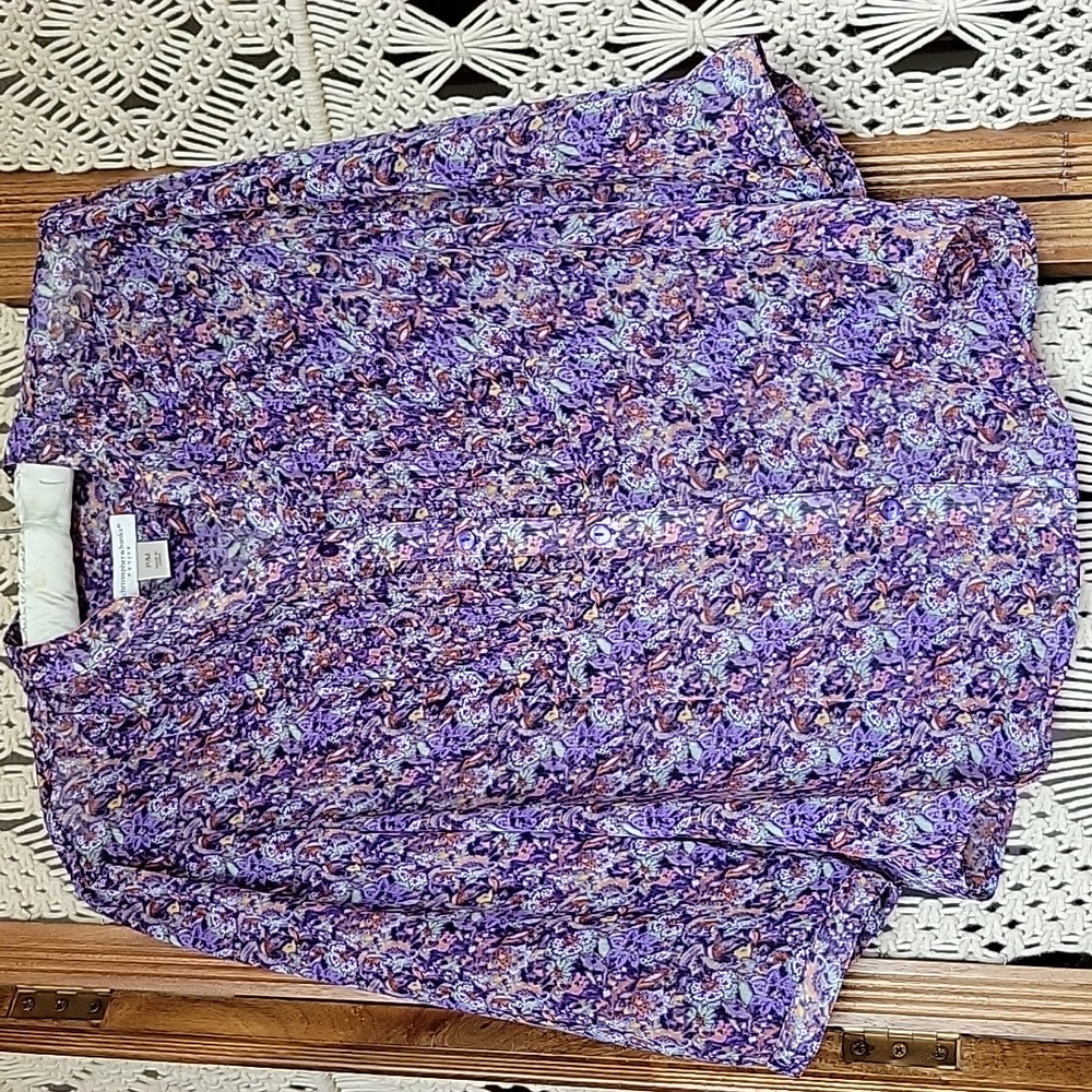 Christopher&Banks sheer 3/4 sleeve floral blouse. Size PM.